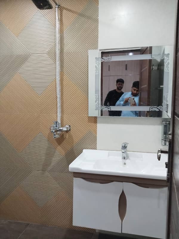 5 Marla Ground Floor House with Car Garage for Rent in Executive Block, Park View City Lahore 1