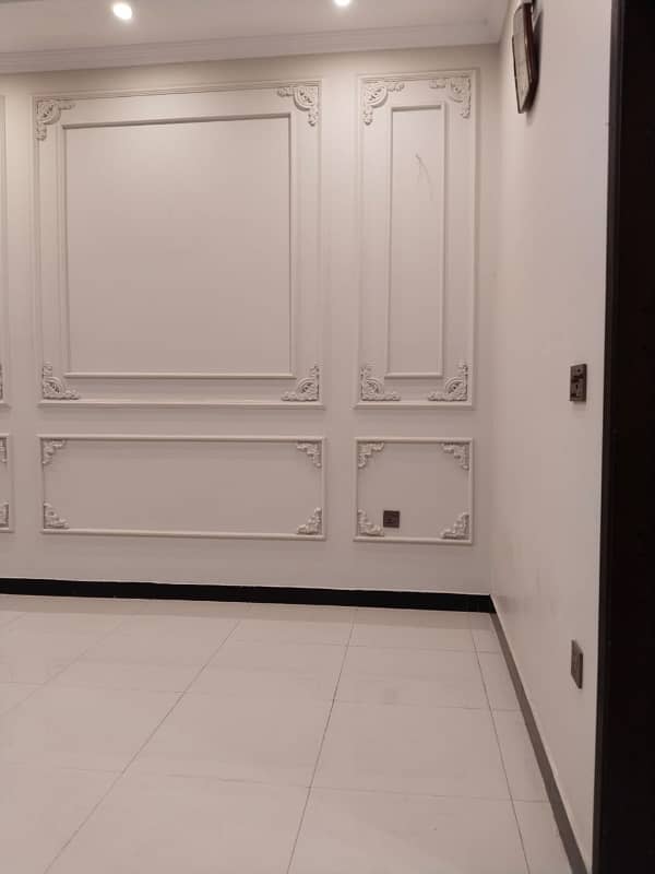 5 Marla Ground Floor House with Car Garage for Rent in Executive Block, Park View City Lahore 2