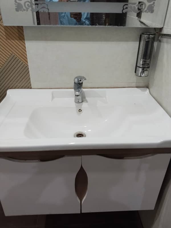 5 Marla Ground Floor House with Car Garage for Rent in Executive Block, Park View City Lahore 4