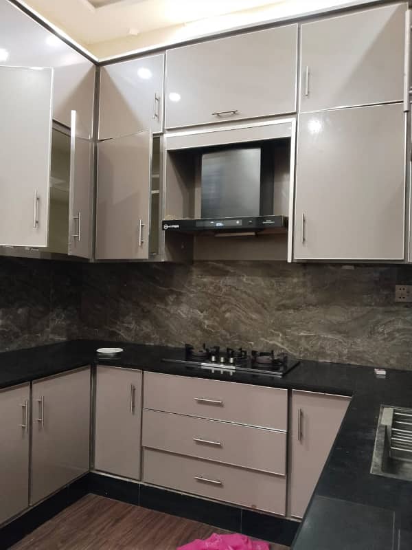 5 Marla Ground Floor House with Car Garage for Rent in Executive Block, Park View City Lahore 6