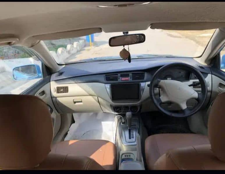 Mitsubishi Lancer 2004 5