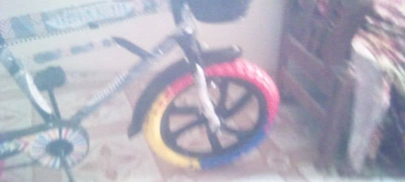 SIR company ki hai bht saste me bilkul new hai 7