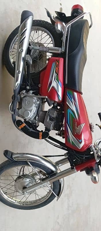 Honda 125 WhatsApp and call number 0307 889 6171 0