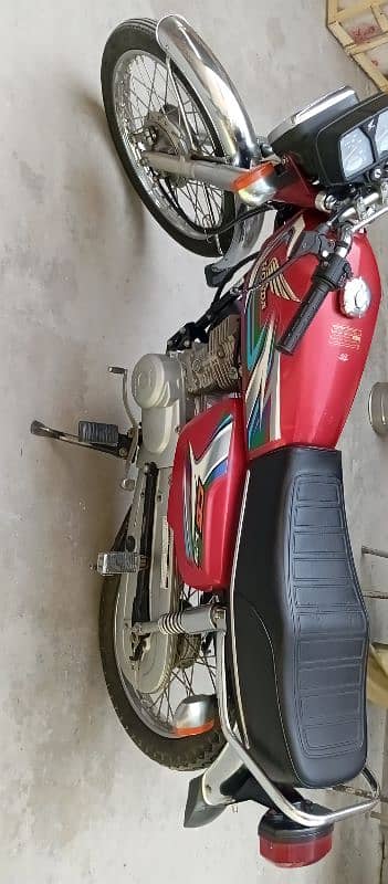 Honda 125 WhatsApp and call number 0307 889 6171 2