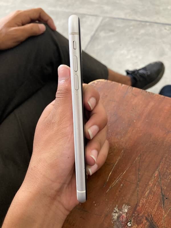 iphone xr 1