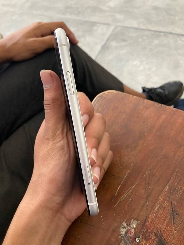 iphone xr 2