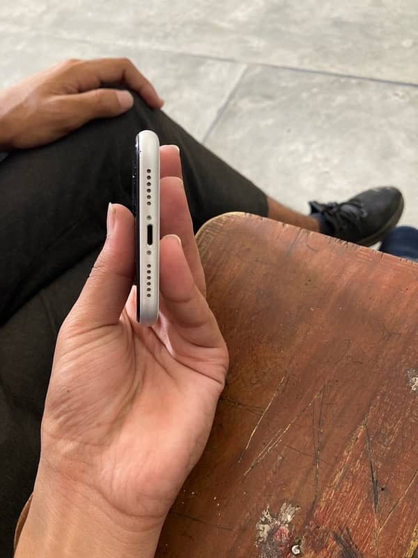 iphone xr 3
