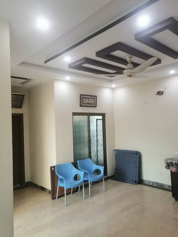 8 MARLA UPPER PORTION IS AVAILABLE FOR RENT IN DHA RAHBAR SECTOR 1 WITH SEPERATE ENTRANCE 5