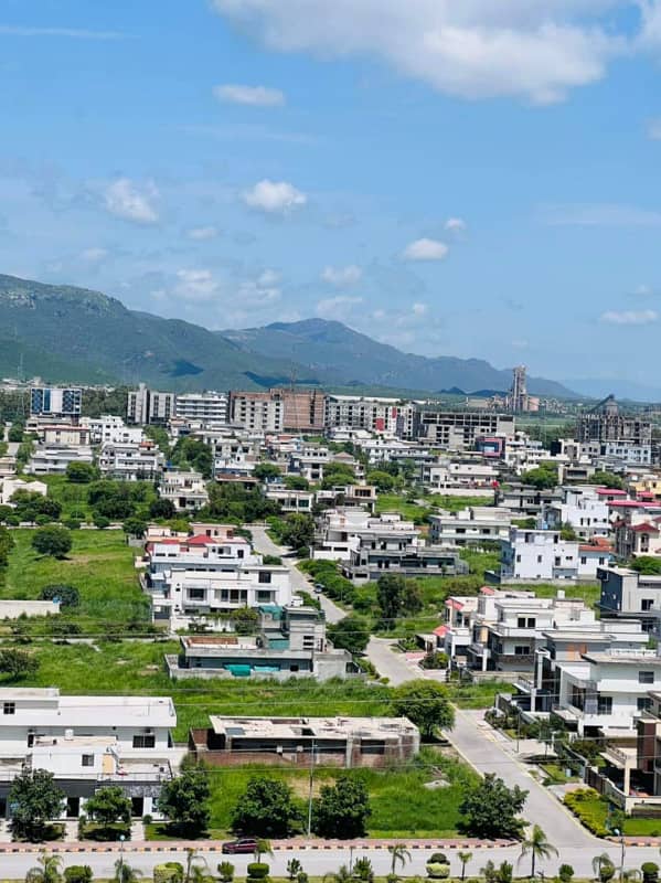 60ft Road 10 Marla Plot for sale in B-17 Islamabad block F 9