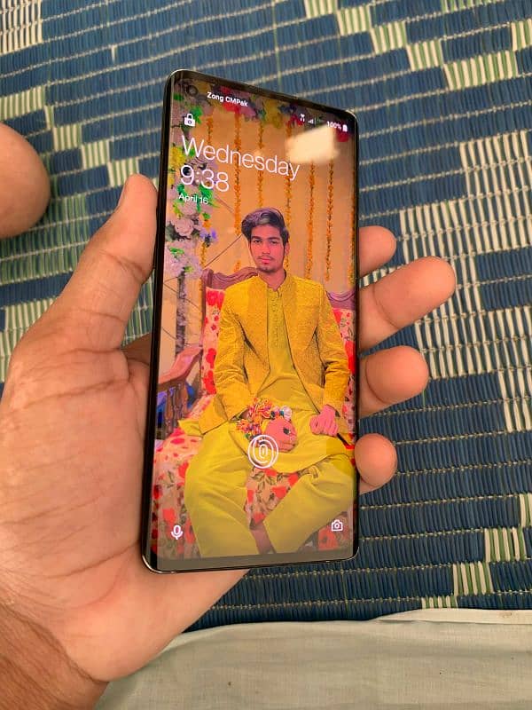 One plus 8 128Gb/condition 10 by 9 0