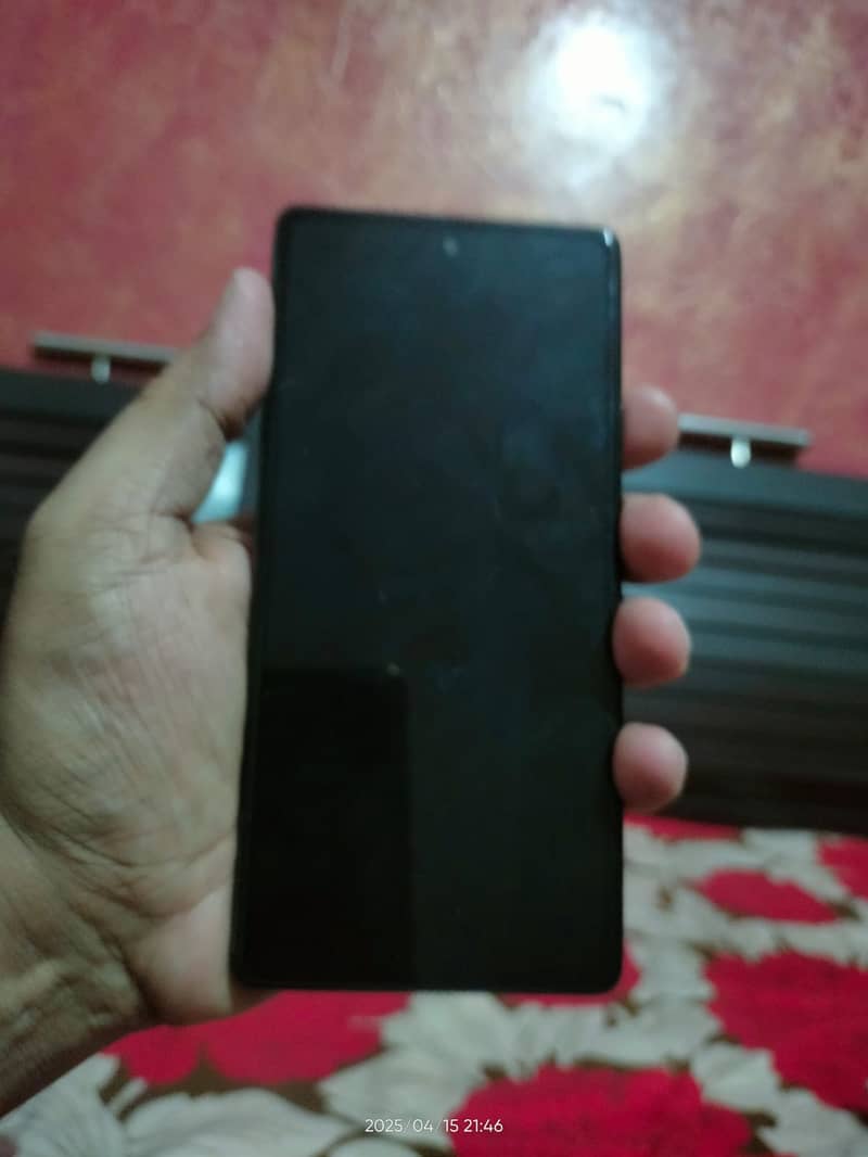 Google Pixel 6 - 8 128GB in Excellent Condition 2