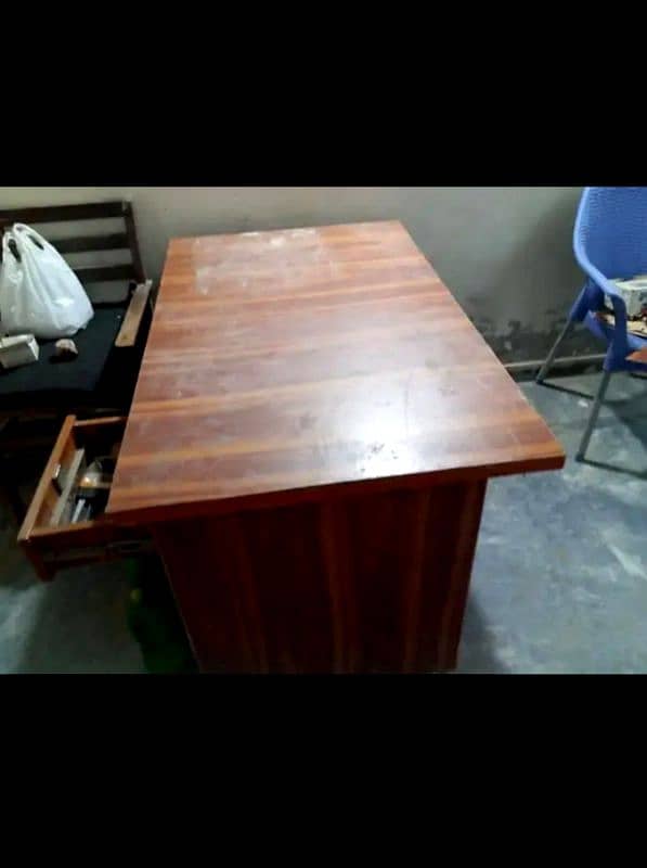 Counter Table with chair 1