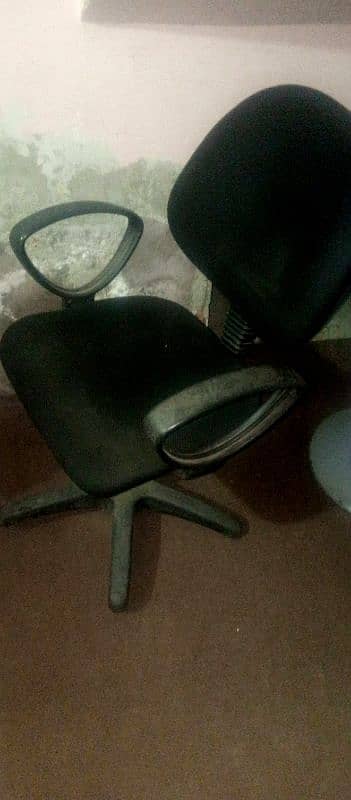 Counter Table with chair 3