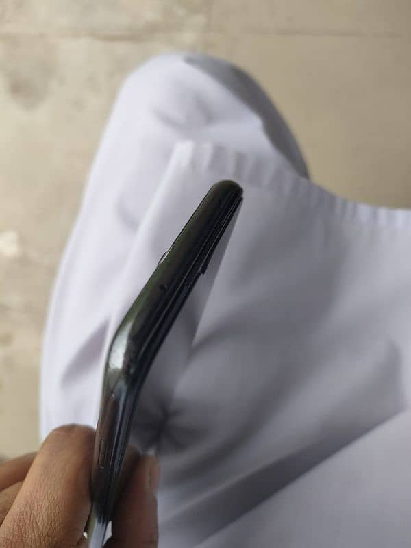 redmi note 8 pro in good condition with box and charger. 2