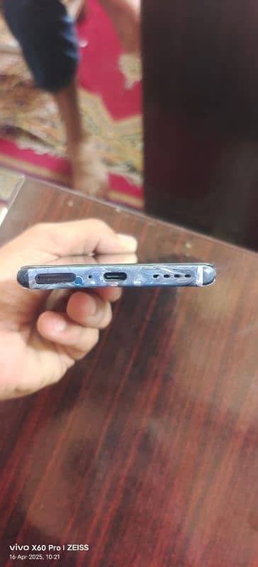 infinix Note 40 pro fullbox 4