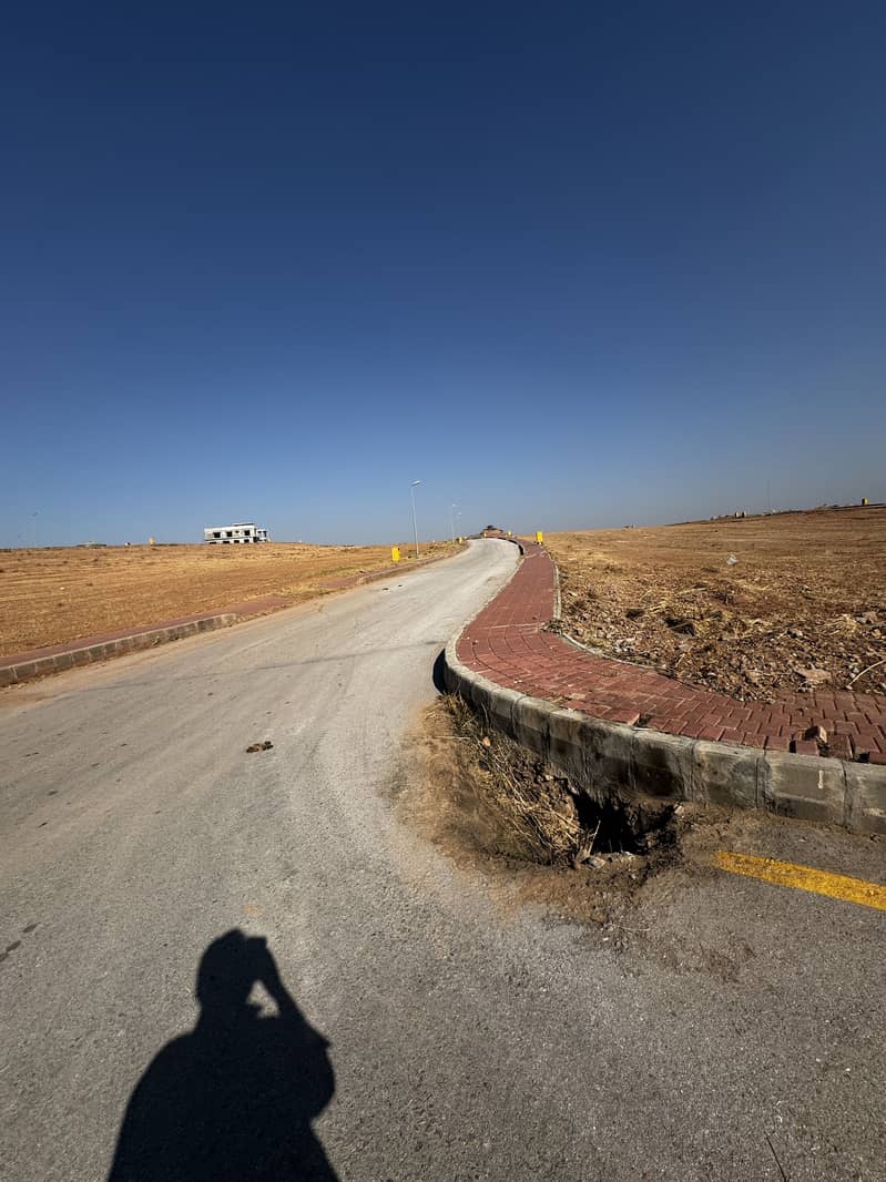 1 Kanal Corner Plot For Sale In Bahria Orchard 4