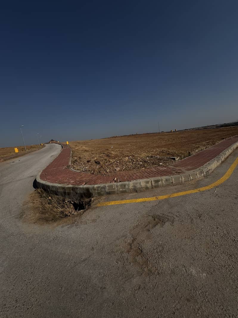1 Kanal Corner Plot For Sale In Bahria Orchard 5