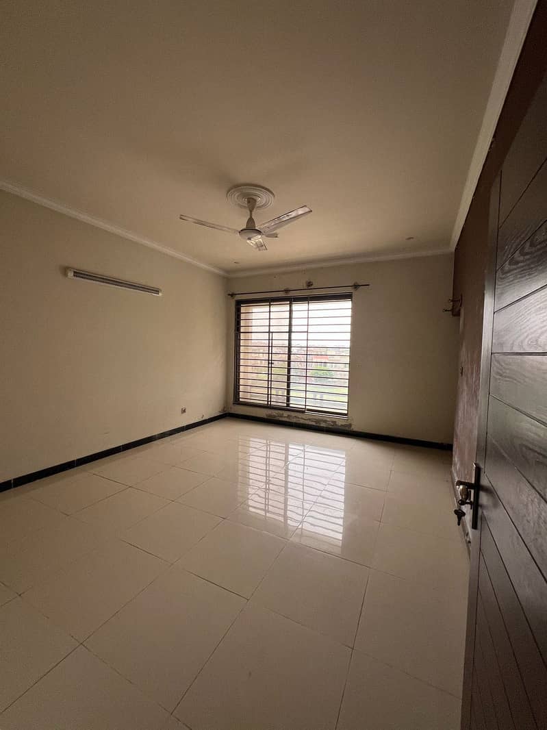 Upper Portion Is For Rent 4
