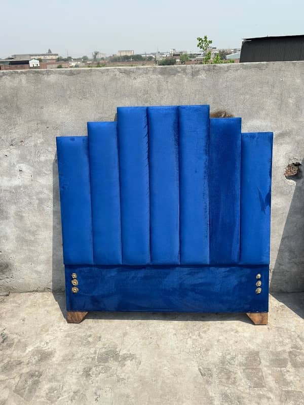 blue bed 0