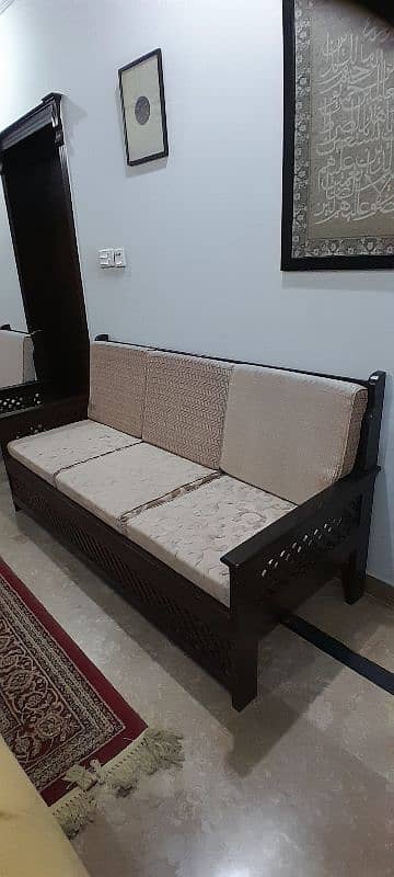 5 Seater Sofa with Central Table 1