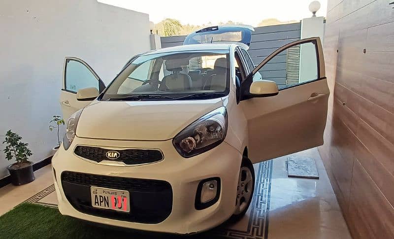 KIA Picanto 2023_Single Handed Driven Car 0