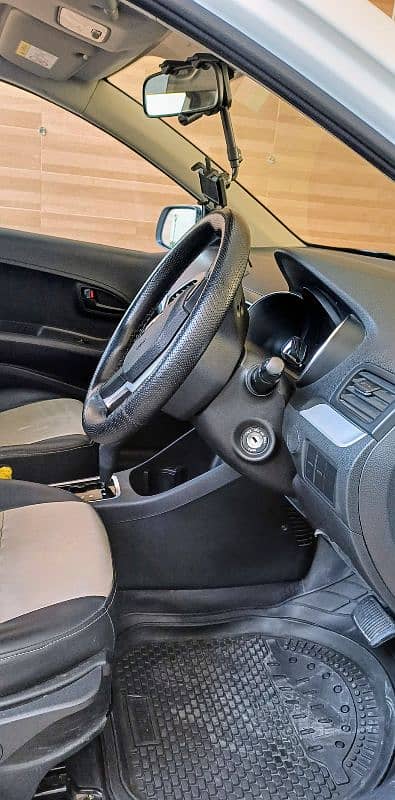 KIA Picanto 2023_Single Handed Driven Car 4