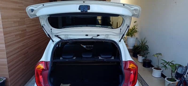 KIA Picanto 2023_Single Handed Driven Car 7