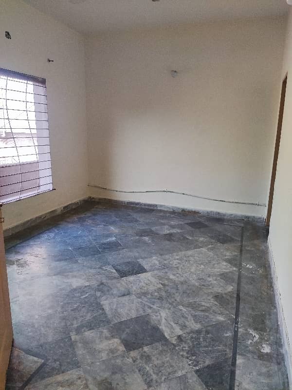 6 Marla 1st Floor Available For Rent For Office Or Bachulars Only From 1st May 0