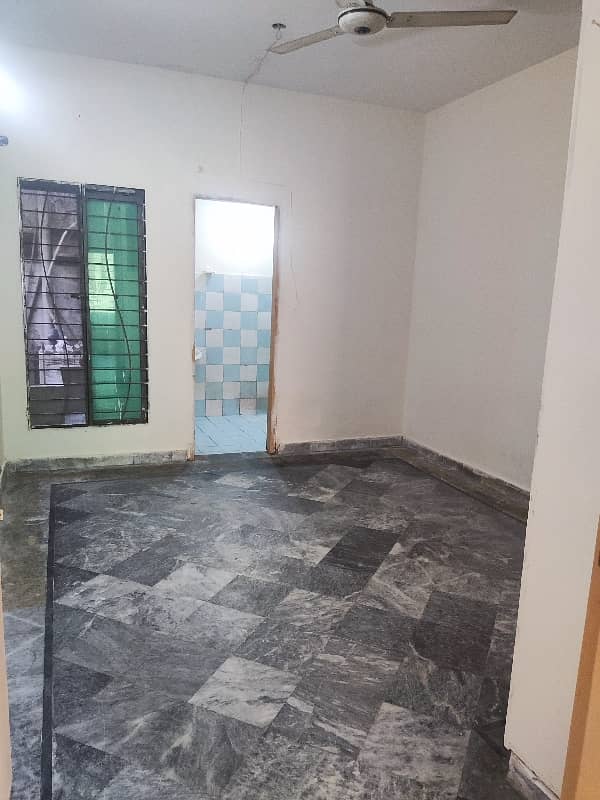 6 Marla 1st Floor Available For Rent For Office Or Bachulars Only From 1st May 1