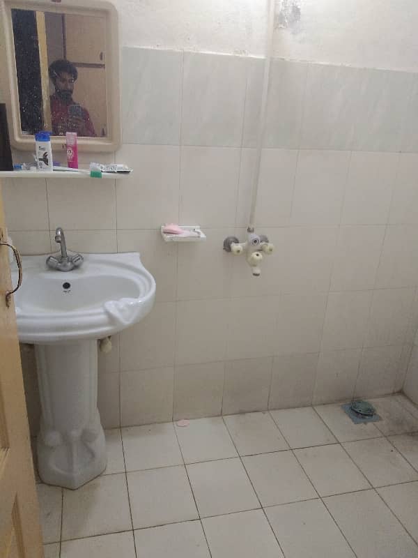 6 Marla 1st Floor Available For Rent For Office Or Bachulars Only From 1st May 5