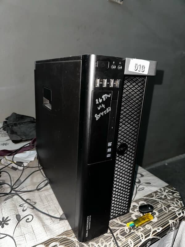 Dell 5810 Tower with intel xeon E5 2687w V4 Gtx 1060 6Gb 32Gb Ram 1