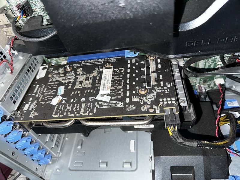 Dell 5810 Tower with intel xeon E5 2687w V4 Gtx 1060 6Gb 32Gb Ram 2