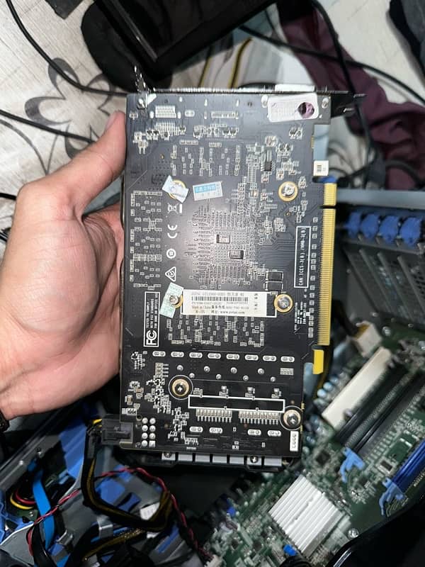 Dell 5810 Tower with intel xeon E5 2687w V4 Gtx 1060 6Gb 32Gb Ram 8