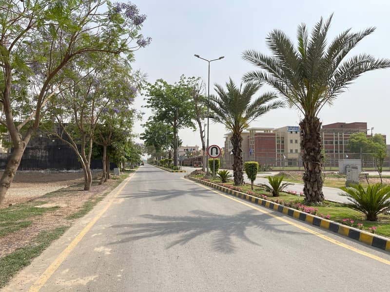 5 Marla Plot For Sale In Park View City Lahore 3