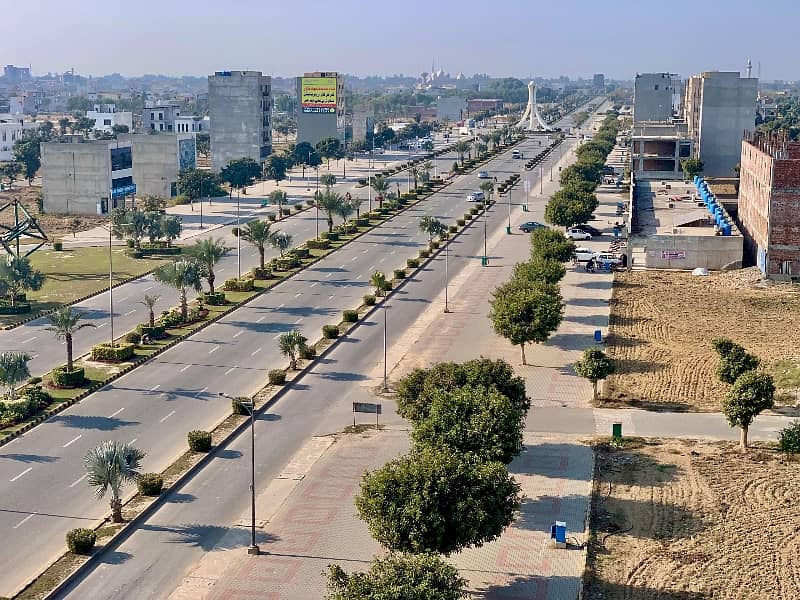 10 Marla On Ground Possession Plot For Sale In New Lahore City Phase 3 Adjacent To Bahria Town Lahore. 1