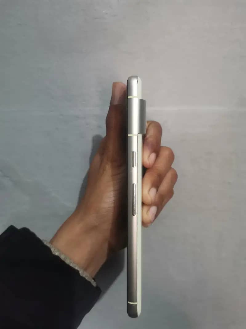 Google Pixel 7 8/128GB DSLR Camera (no exchange) 1