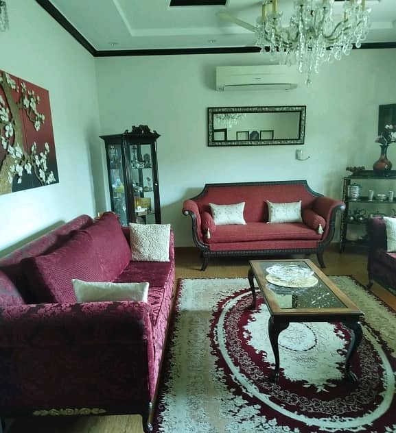 Spacious 1 Kanal House Available For sale In DHA Phase 1 - Block M 2