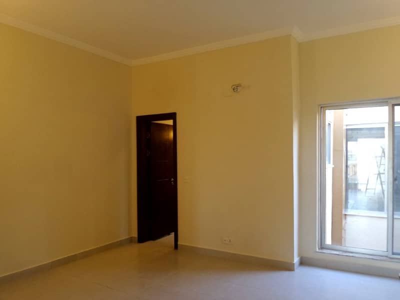 House Of 152 Square Yards In Bahria Homes - Iqbal Villas Is Available 6