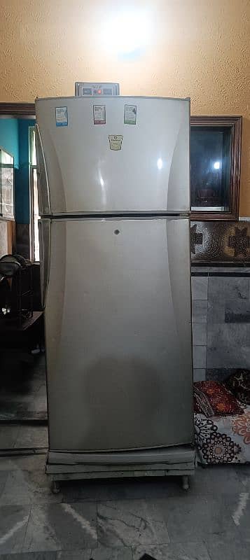 Dawlance jumbo size fridge very good condition 0