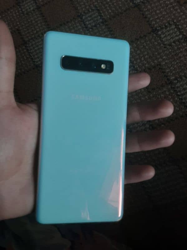 Samsung Galaxy S10 plus 0