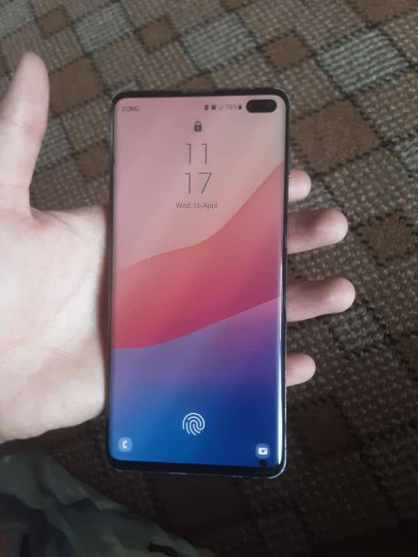 Samsung Galaxy S10 plus 6