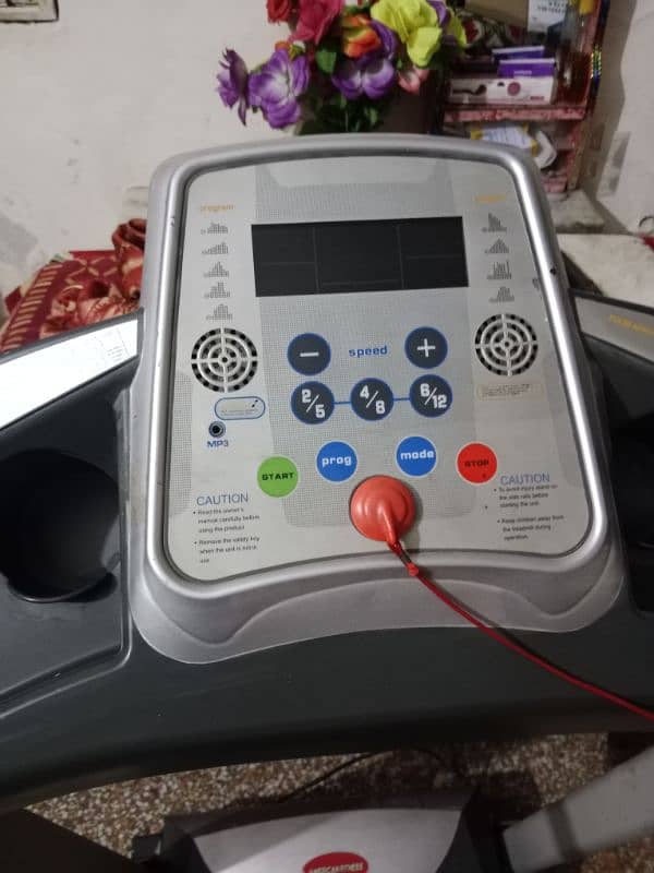 treadmill machine or massage machineperfect condition home used 0