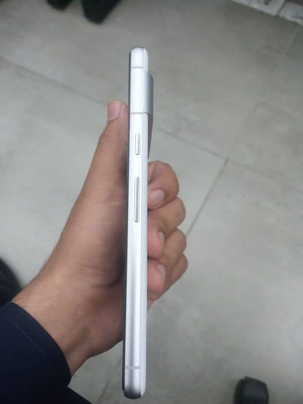 Google Pixel 7 3