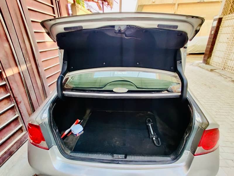 Honda Civic Hybrid 2005 12