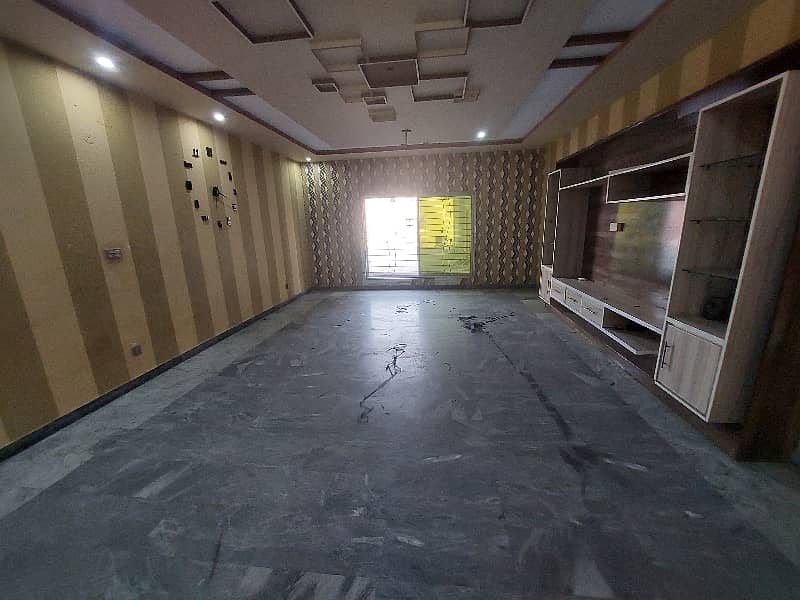 Upper Portion For rent In Beautiful Nespak Scheme Phase 3 4