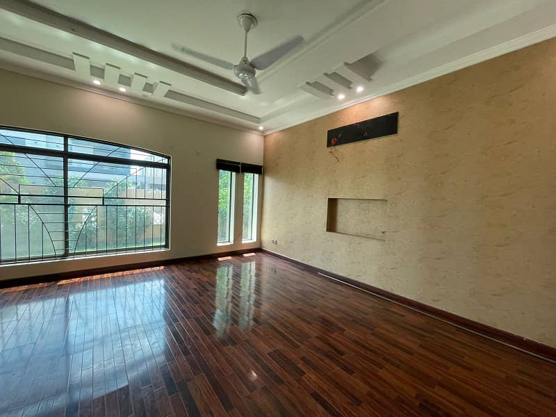 1 Kanal Most Beautiful Nice Design House Available For Rent At Prime Location Of Dha 4