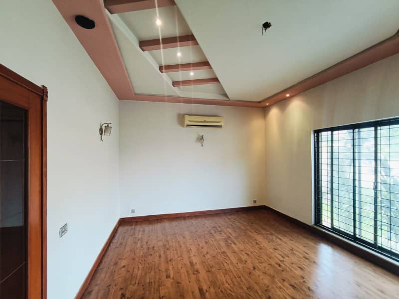 1 Kanal Most Beautiful Nice Design House Available For Rent At Prime Location Of Dha 21