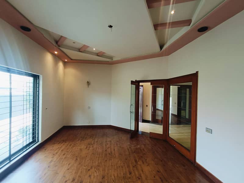 1 Kanal Most Beautiful Nice Design House Available For Rent At Prime Location Of Dha 25