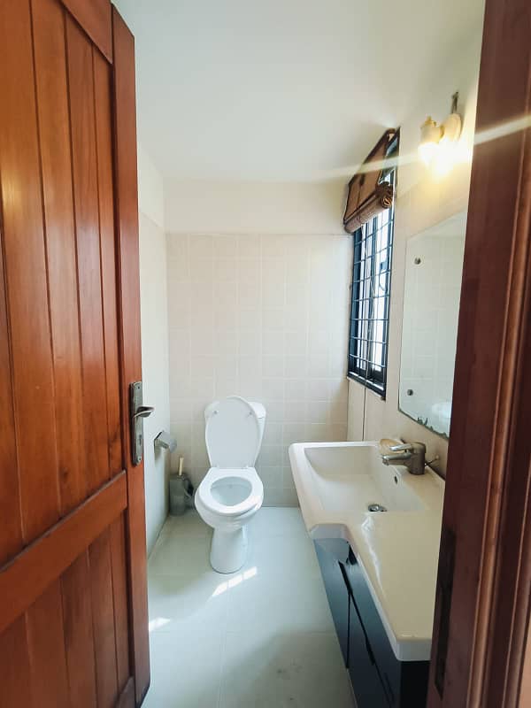 1 Kanal Most Beautiful Nice Design House Available For Rent At Prime Location Of Dha 27