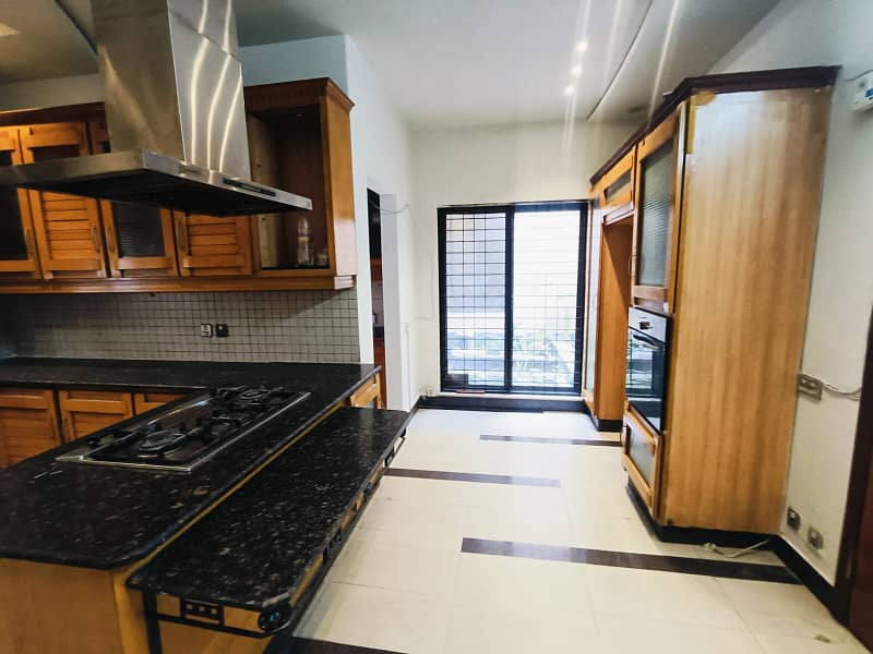 1 Kanal Most Beautiful Nice Design House Available For Rent At Prime Location Of Dha 28